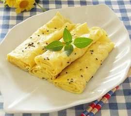 一個(gè)土豆，一把面粉，做出的面食香氣撲鼻