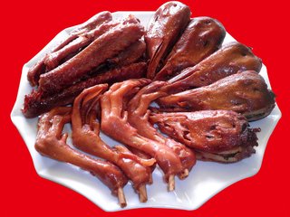 鹵菜出鍋就發(fā)黑,抹鹵水VS抹鹵油哪個好? 鹵菜出鍋就發(fā)黑,抹鹵水VS抹鹵油哪個好?