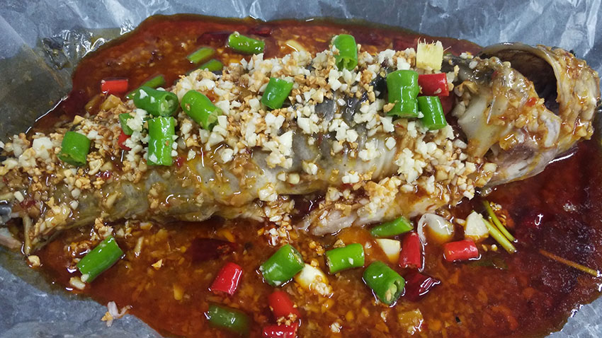 蒜香烤魚 蒜香烤魚