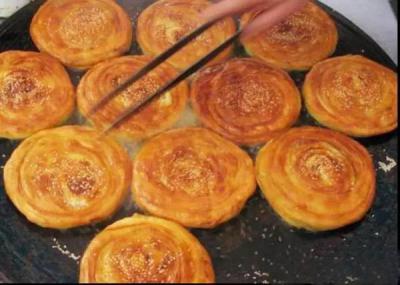 成都軍屯鍋盔技術培訓哪里專業？鍋魁餅的制作