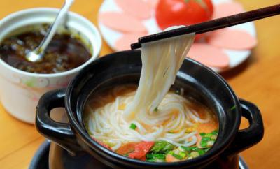 成都罐罐米線技術培訓班哪里好？終身技術免費升級