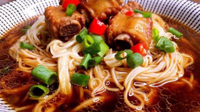 成都餐飲培訓學校排名，排骨面食技術培訓哪里正宗？