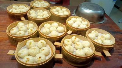 小吃培訓(xùn)學(xué)校多少錢(qián)？正宗小吃技術(shù)培訓(xùn)學(xué)校