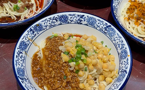 20250406095142113225.jpg CA0831558D24544361C25E6EA145CA2C.jpg