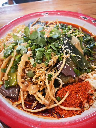 成都冒菜培訓(xùn)學(xué)校怎么選？飄味緣優(yōu)勢(shì)特點(diǎn)全解析