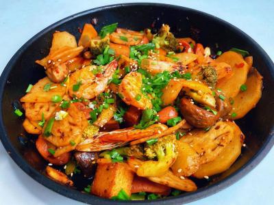 麻辣香鍋技術(shù)培訓(xùn)學(xué)校哪家好？成都飄緣麻辣鍋培訓(xùn)