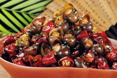 絕味嗦螺技術(shù)培訓(xùn)學(xué)校哪家好？深度解析飄味緣小吃培訓(xùn)