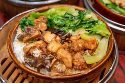 籠仔飯技術(shù)培訓(xùn)去哪里？飄味緣餐飲技術(shù)培訓(xùn)，助您開啟財富蒸籠！